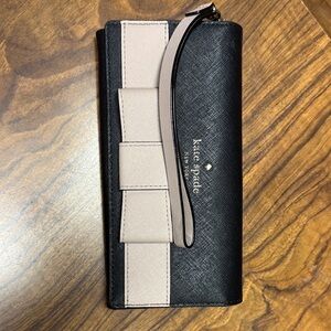 Kate Spade Black and Cream Bow Wallet